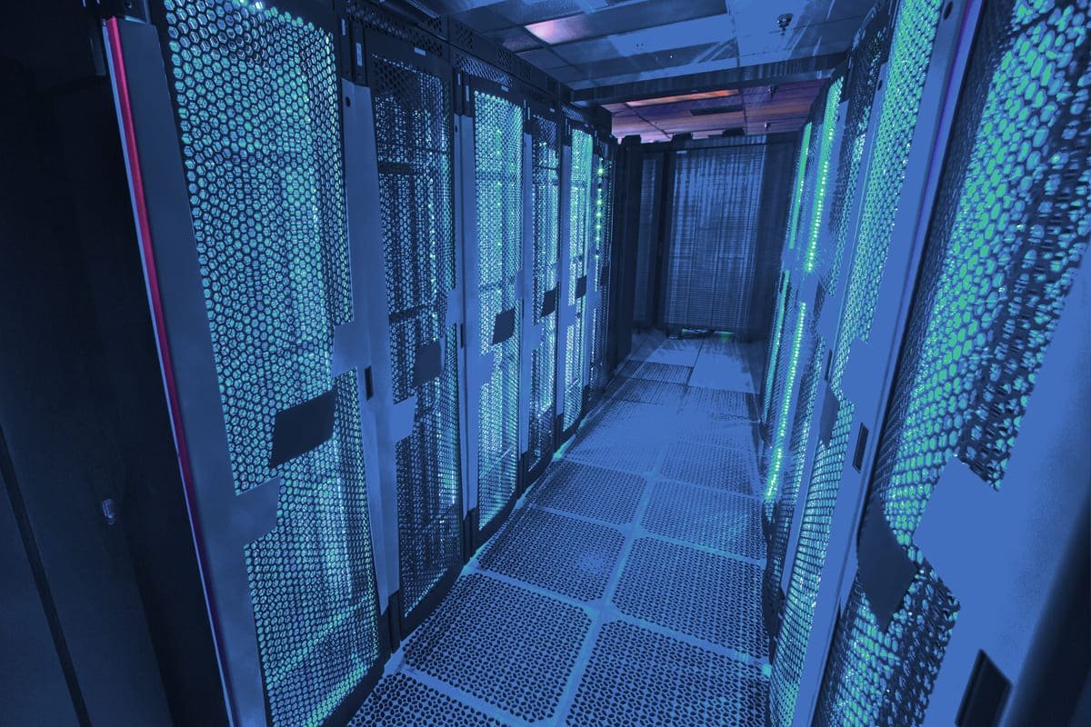 De Cemitérios a Data Centers: Onde o Dinheiro dos FIIs (Investimento Imobiliário) Vive